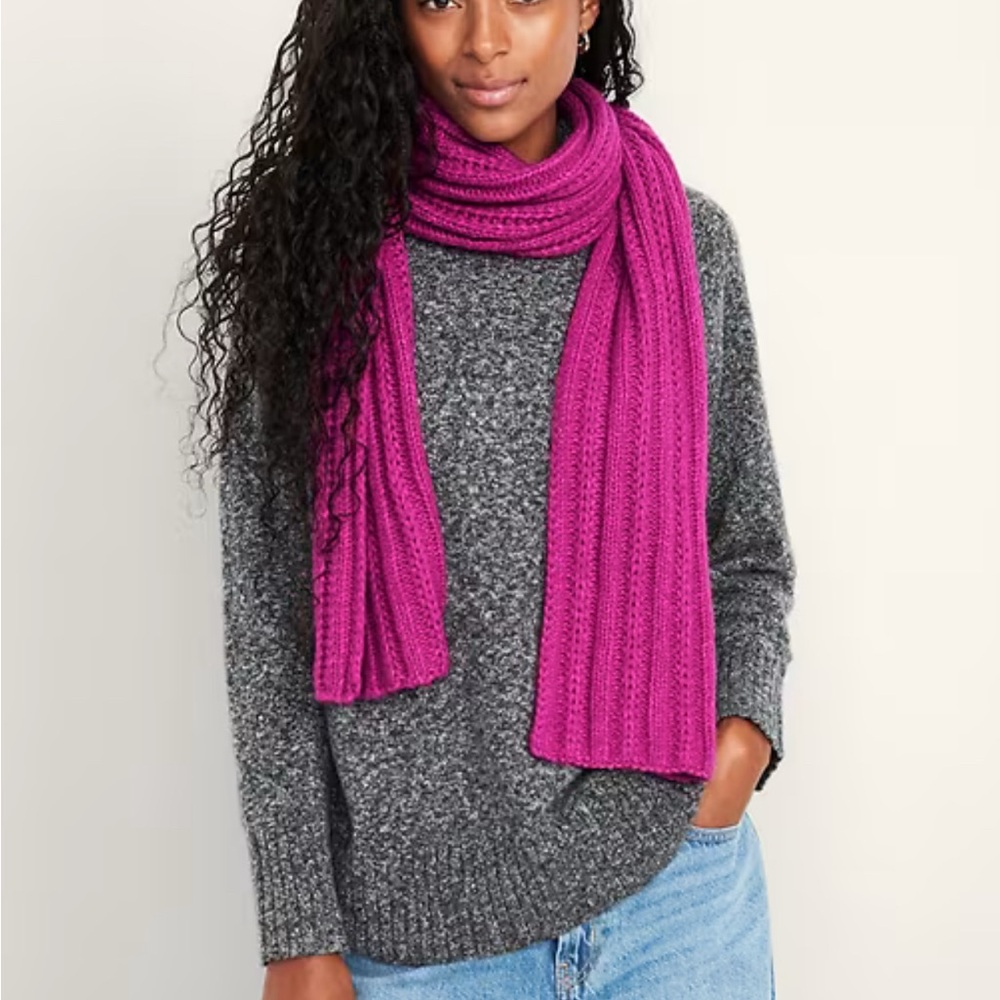 Elegant Pink Knit Scarf